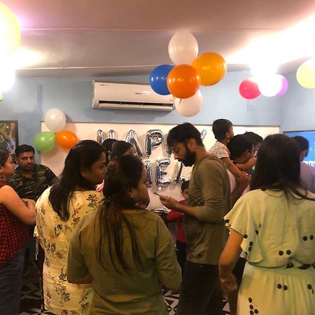 Stay Villa Hostel For Male And Female Mumbai Bagian luar foto
