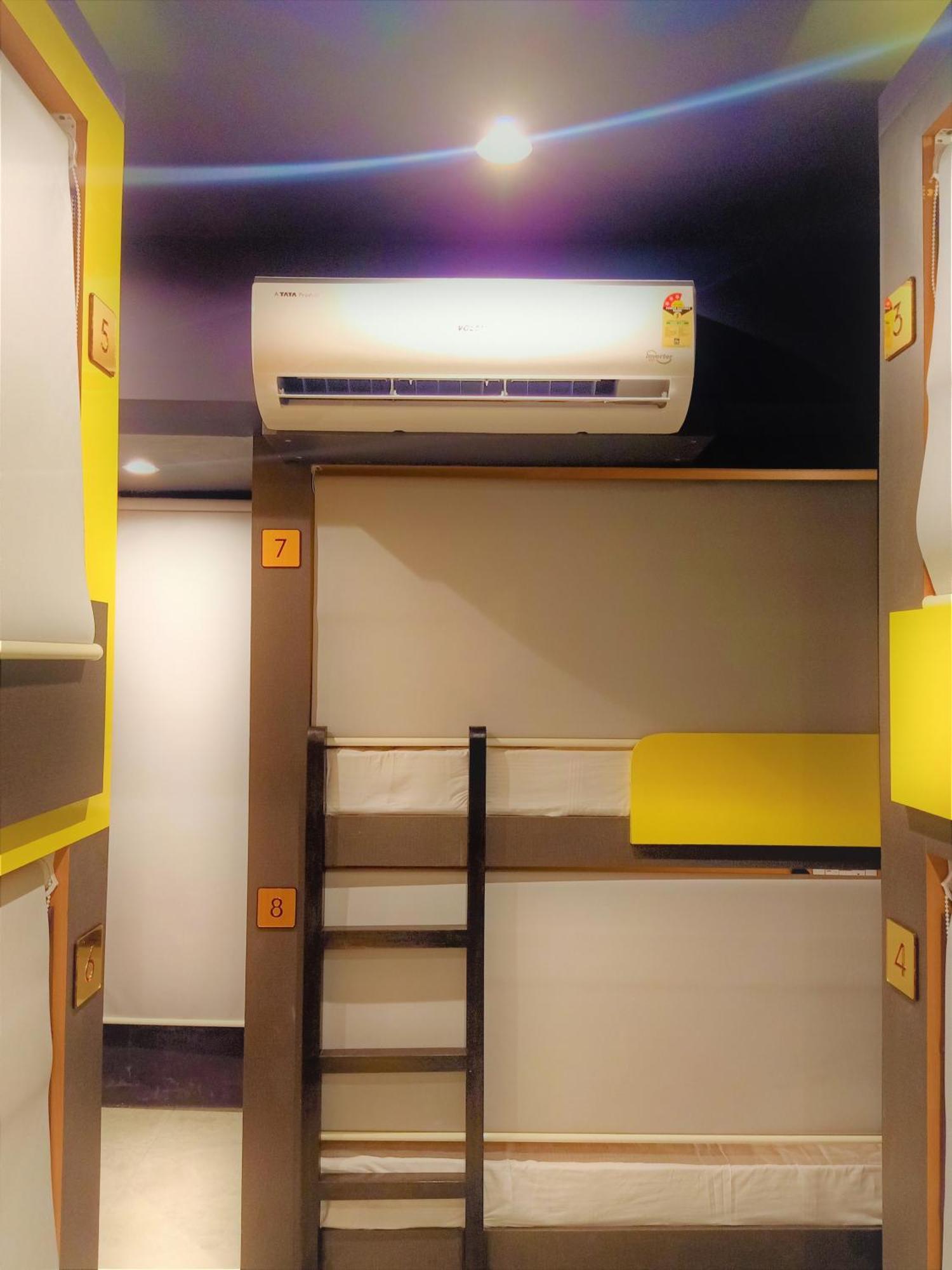 Stay Villa Hostel For Male And Female Mumbai Bagian luar foto
