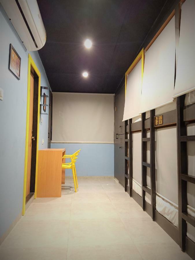 Stay Villa Hostel For Male And Female Mumbai Bagian luar foto