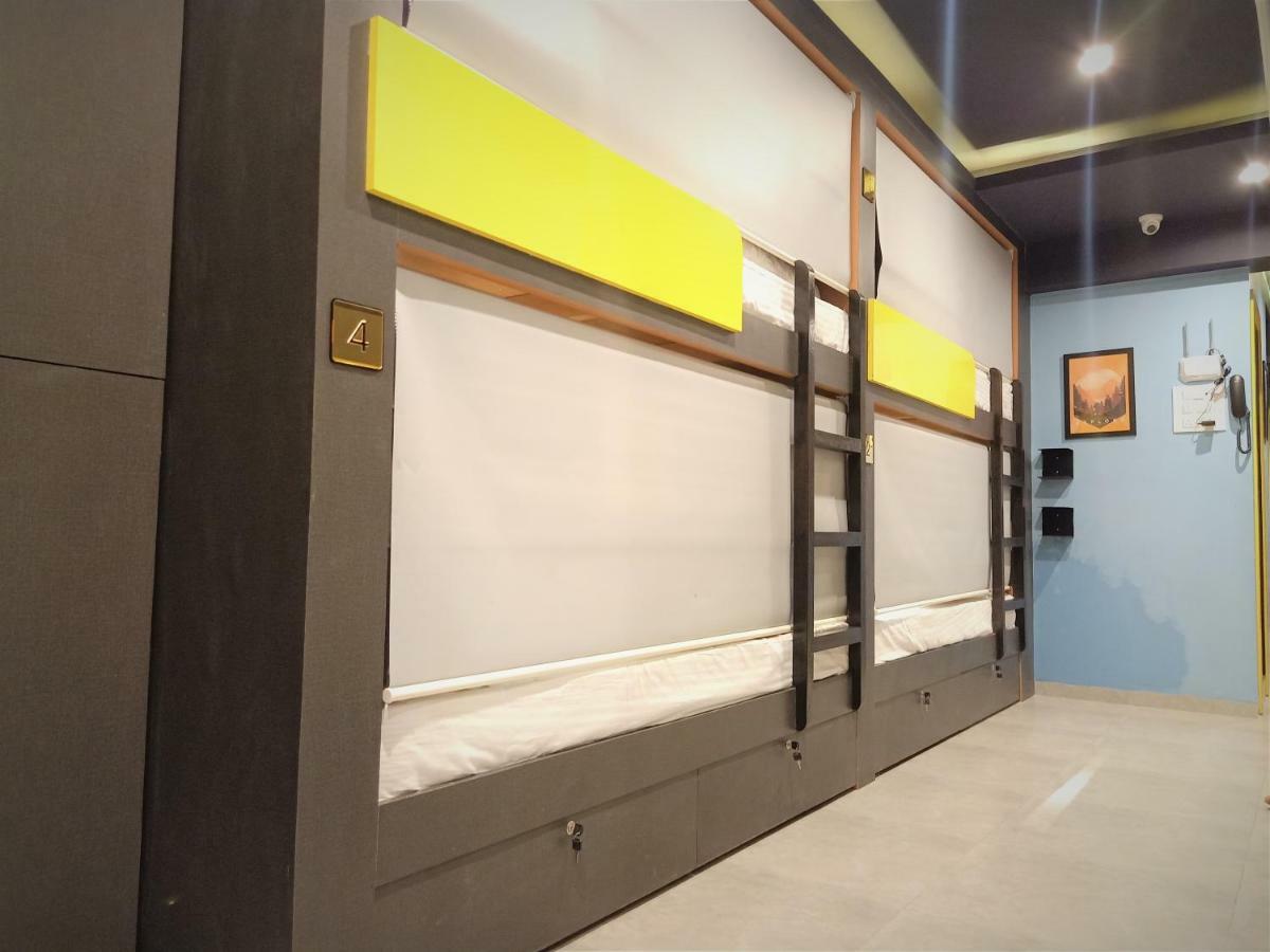 Stay Villa Hostel For Male And Female Mumbai Bagian luar foto