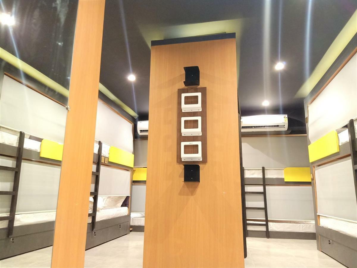 Stay Villa Hostel For Male And Female Mumbai Bagian luar foto