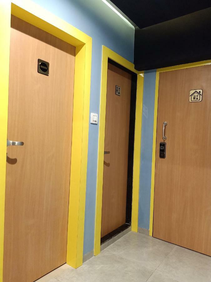 Stay Villa Hostel For Male And Female Mumbai Bagian luar foto