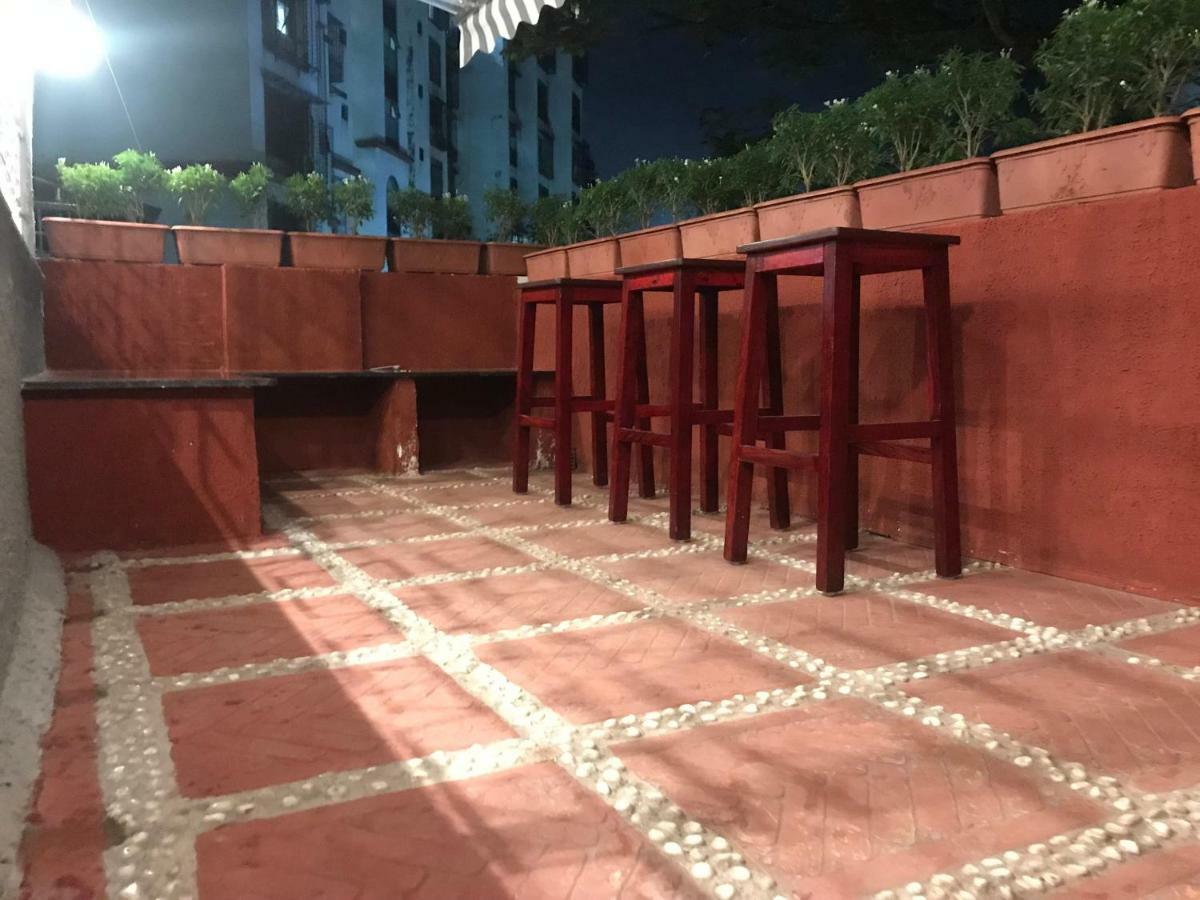 Stay Villa Hostel For Male And Female Mumbai Bagian luar foto