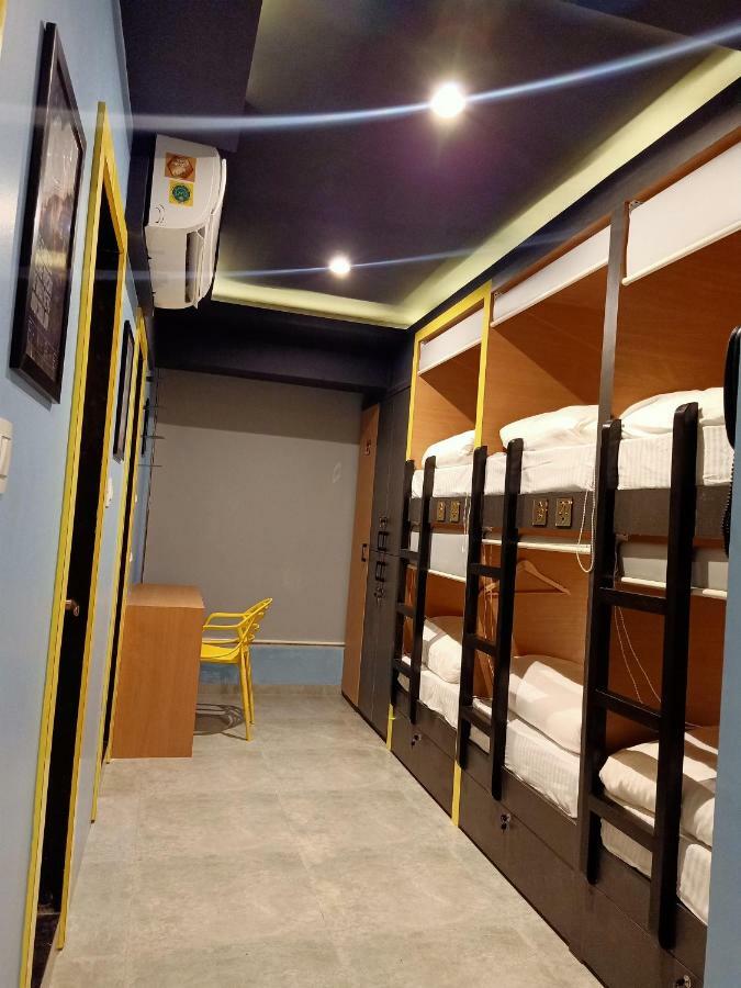 Stay Villa Hostel For Male And Female Mumbai Bagian luar foto